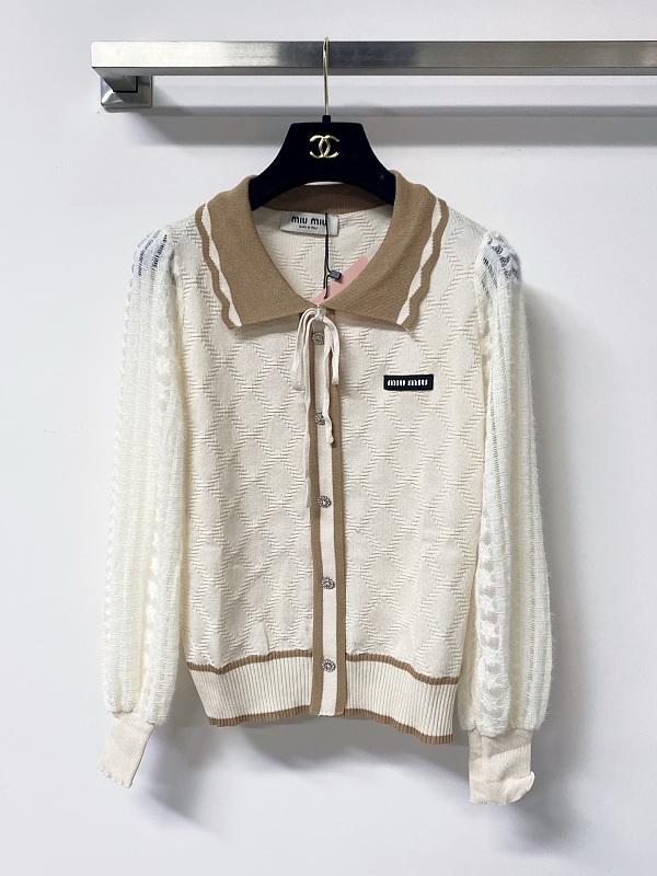 Sweater from Scarlettluxury