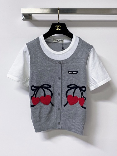 Tee from Scarlettluxury
