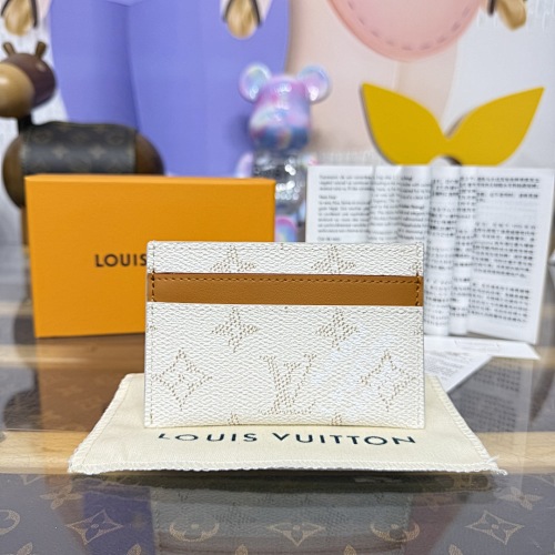Louis Vuitton card holder