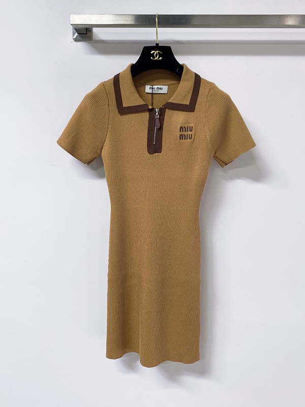 Tee from Scarlettluxury