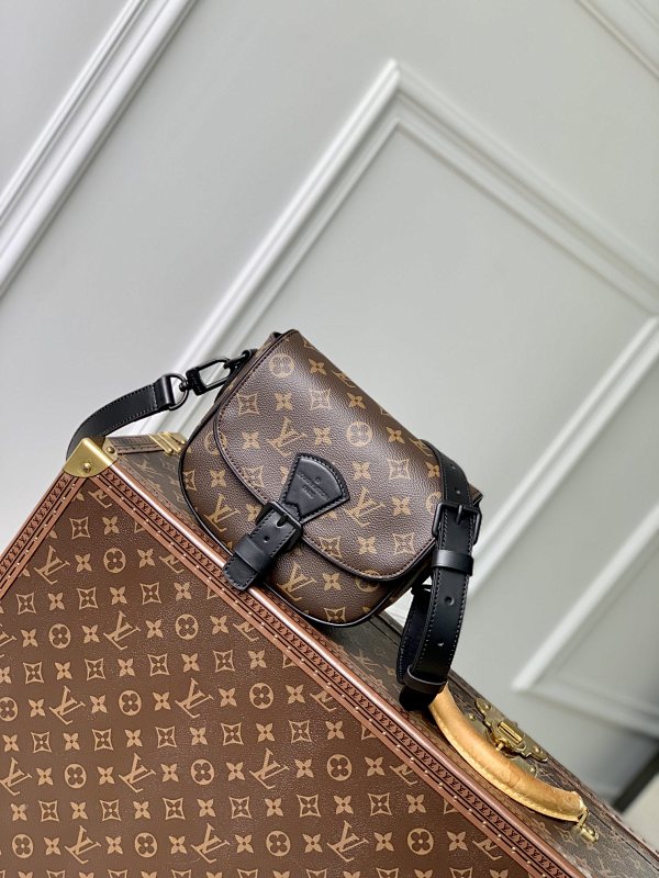 Louis Vuitton messenger bag