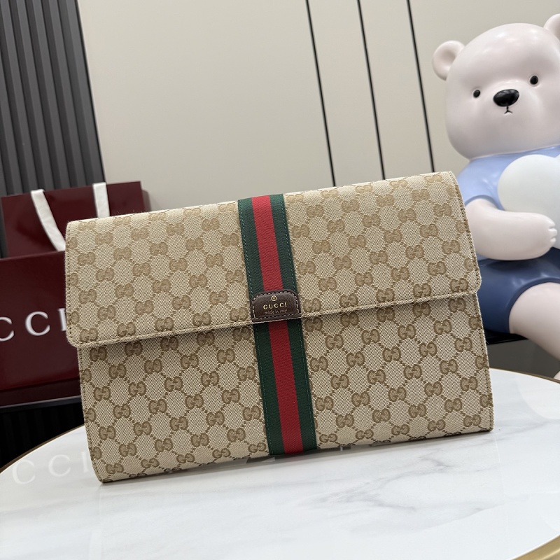 Gucci clutch