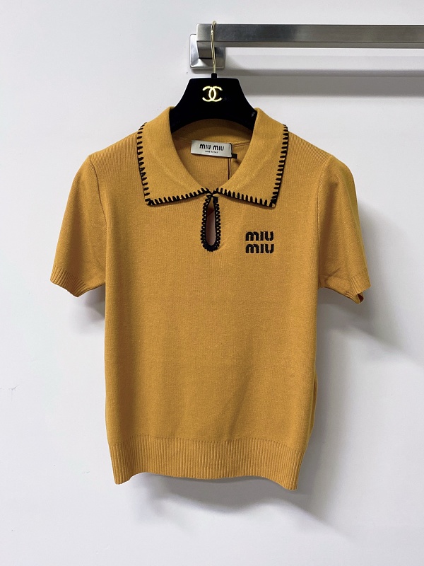 Tee from Scarlettluxury