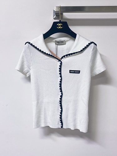 Tee from Scarlettluxury