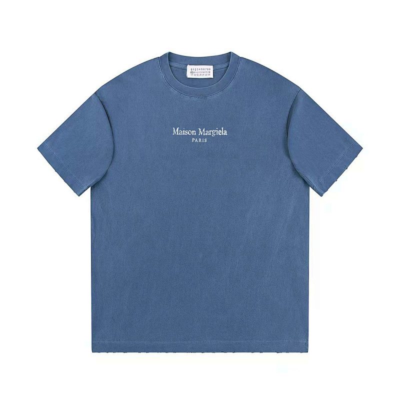 Tee from Scarlettluxury