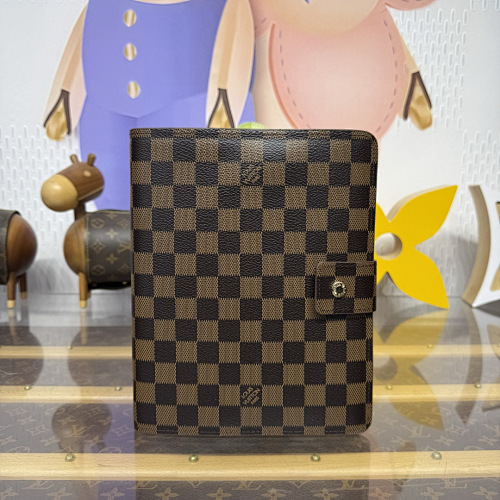Louis Vuitton card holder