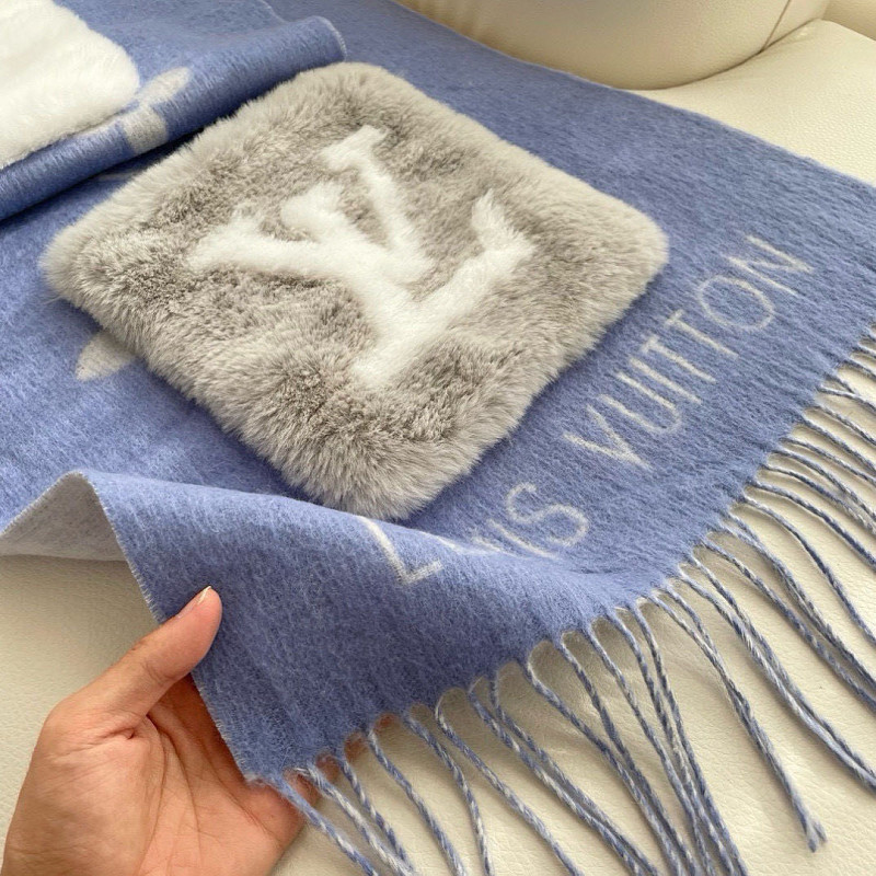 Louis Vuitton scarf