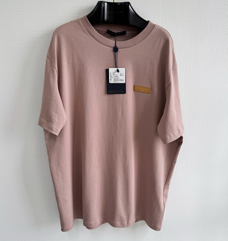 Tee from Scarlettluxury
