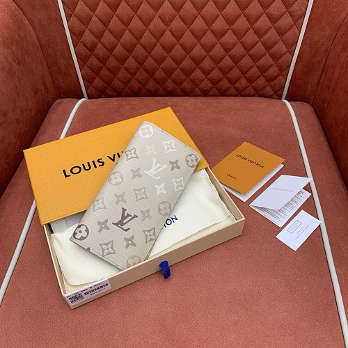 Louis Vuitton clutch