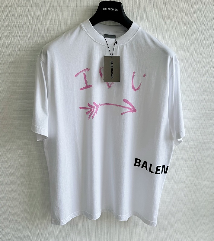 Tee from Scarlettluxury
