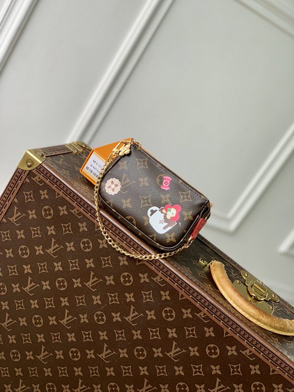 Louis Vuitton clutch