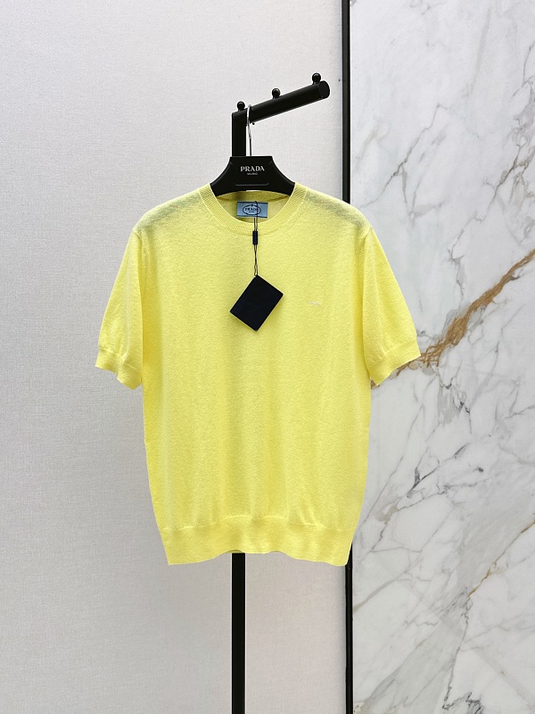 Sweater from Scarlettluxury