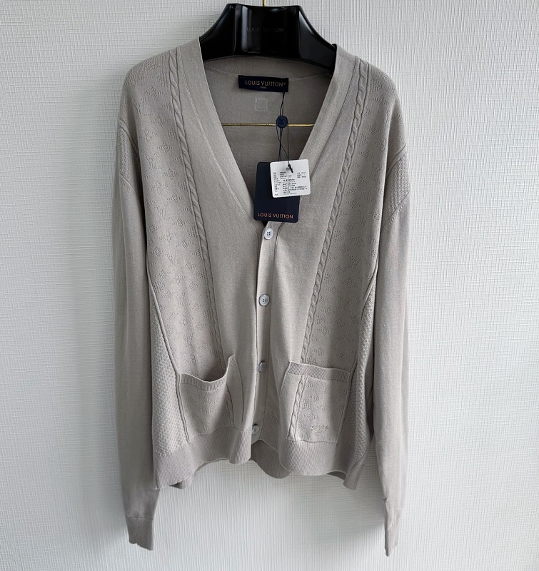 Sweater from Scarlettluxury