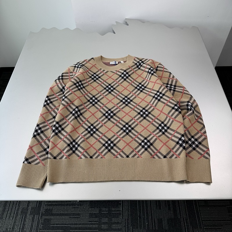 Sweater from Scarlettluxury