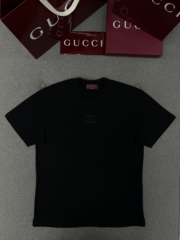 Tee from Scarlettluxury