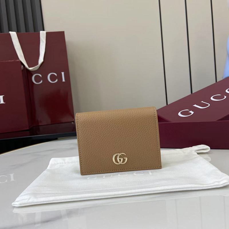 Card holder from Scarlettluxury
