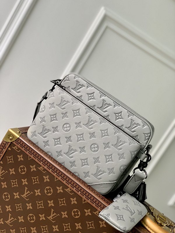 Louis Vuitton messenger bag