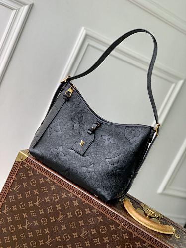 Louis Vuitton crossbody bag