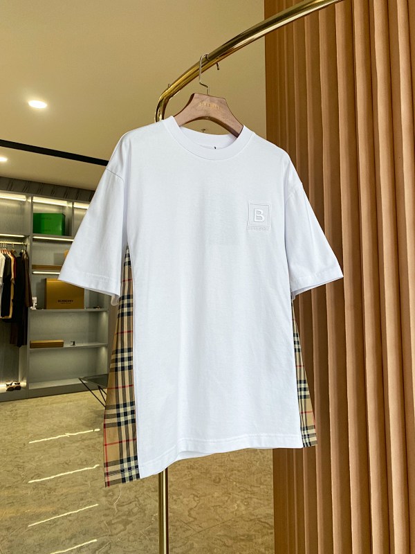 Tee from Scarlettluxury