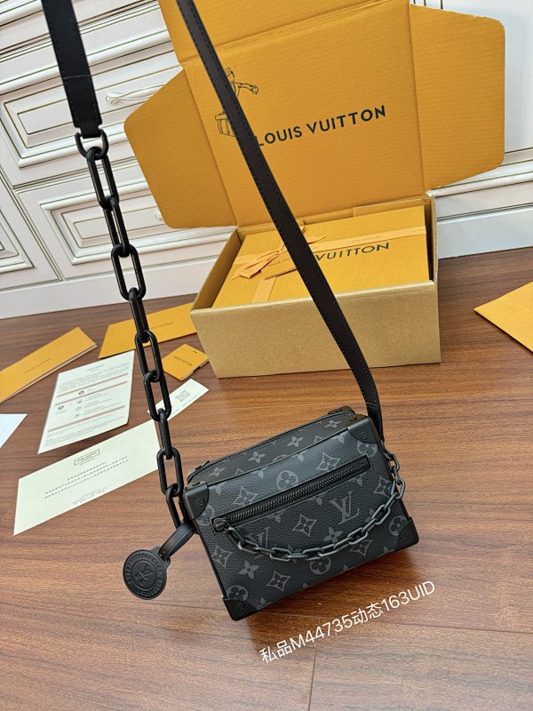 Louis Vuitton bag