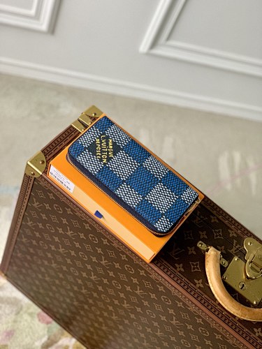 Wallet from Scarlettluxury