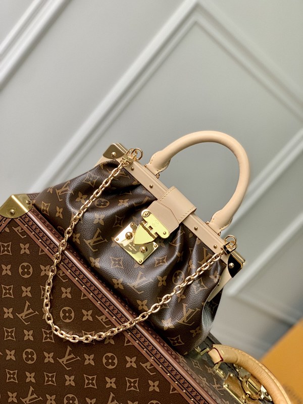 Louis Vuitton clutch