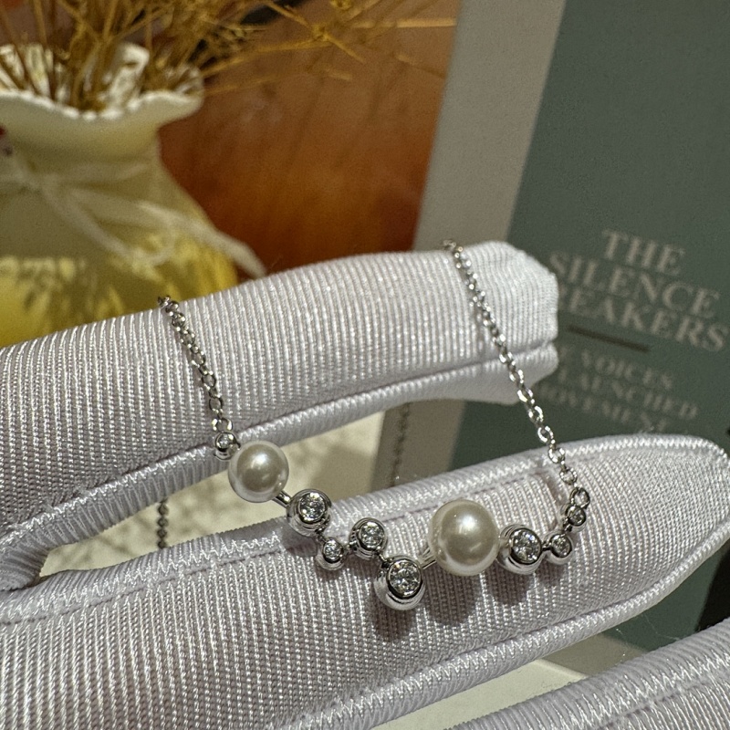Necklace from Scarlettluxury