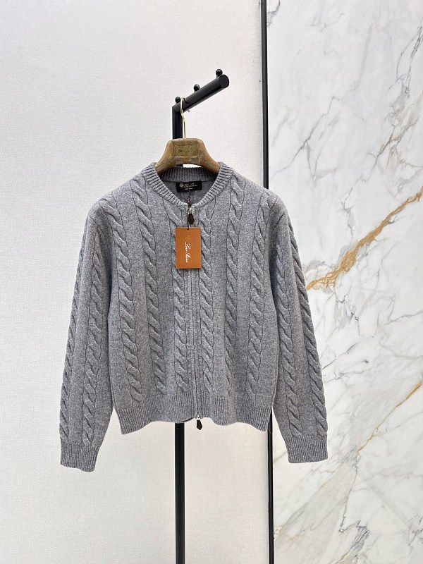 Sweater from Scarlettluxury