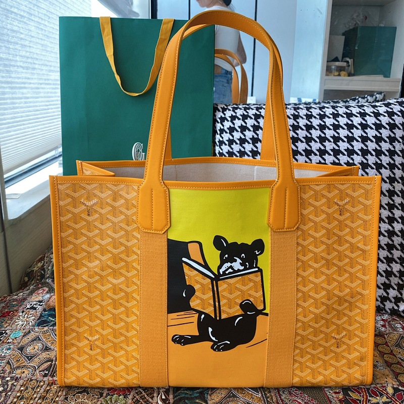 Goyard tote bag