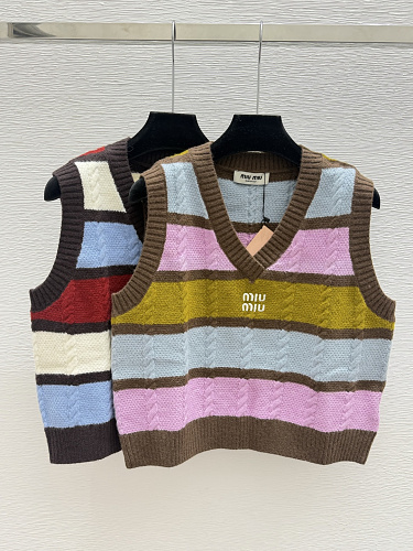 Sweater from Scarlettluxury
