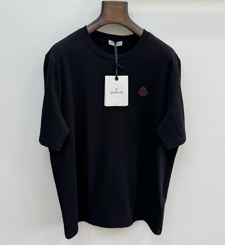 Tee from Scarlettluxury