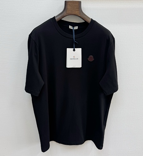 Tee from Scarlettluxury