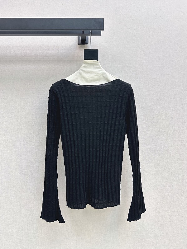 Sweater from Scarlettluxury