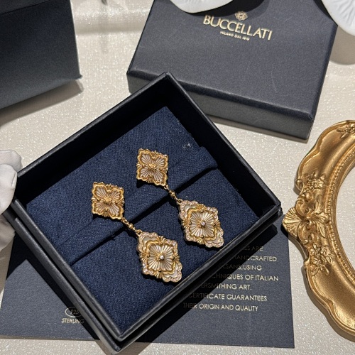 Earrings from Scarlettluxury
