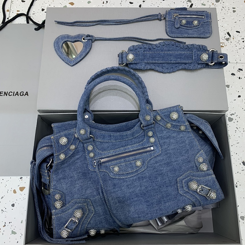 Balenciaga Balenciagα Neo Cagole