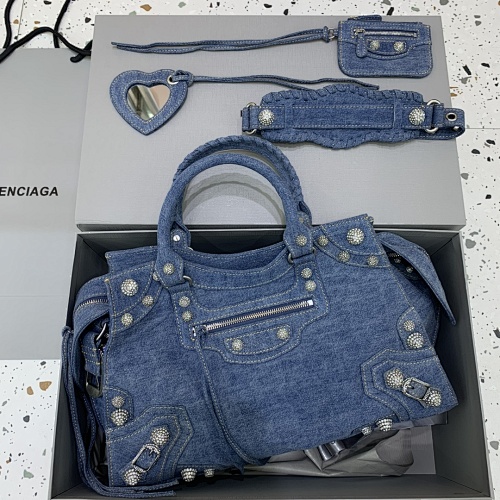 Balenciaga Balenciagα Neo Cagole