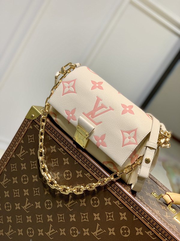 Louis Vuitton crossbody bag