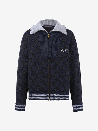 Sweater from Scarlettluxury