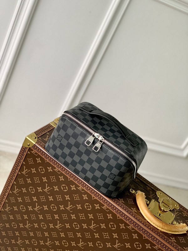 Louis Vuitton Toiletry Bag 2 Compartments Monogram