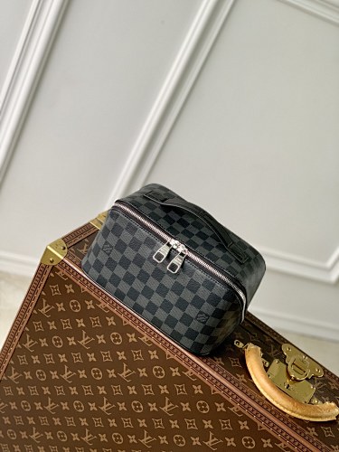Louis Vuitton Toiletry Bag 2 Compartments Monogram