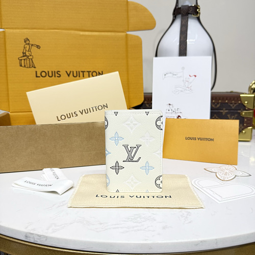 Louis Vuitton card holder