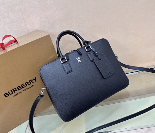 Travel bag from Scarlettluxury