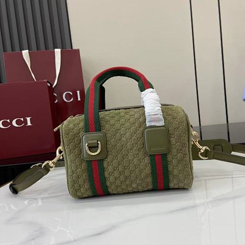 Travel bag from Scarlettluxury