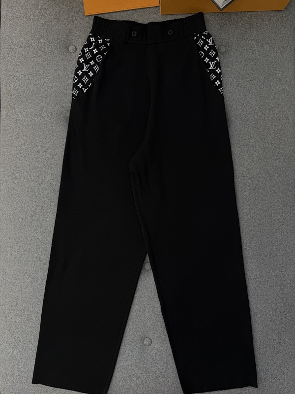 Sweater from Scarlettluxury