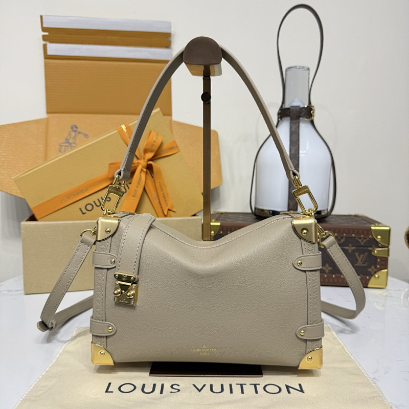Louis Vuitton crossbody bag