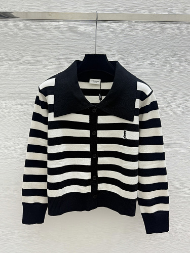 Sweater from Scarlettluxury