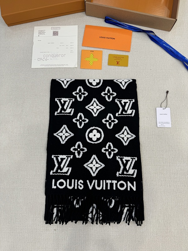 Louis Vuitton scarf