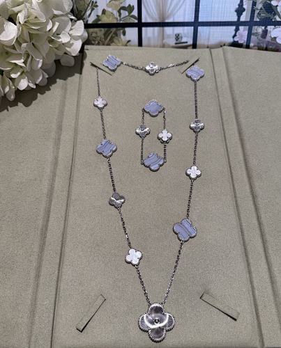 Necklace from Scarlettluxury
