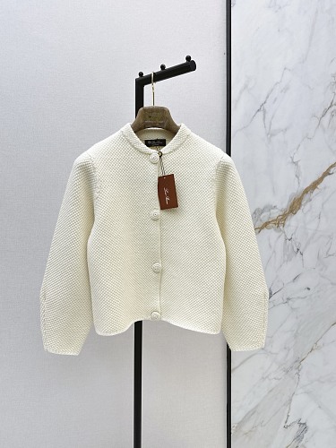Sweater from Scarlettluxury