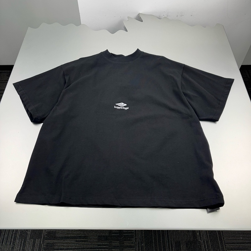 Tee from Scarlettluxury